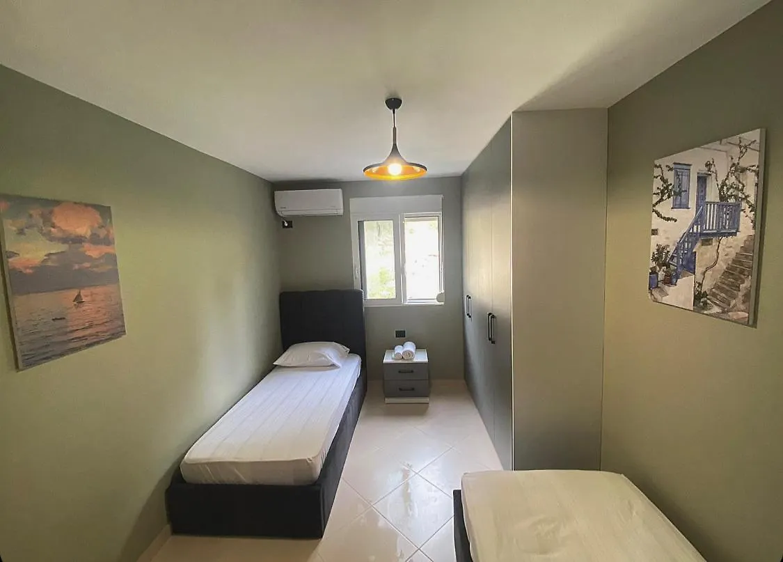 Apartment 32 Sarandë
